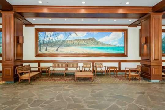 Apartment Bright Waikiki With Ocean Views, King Bed, Full Kitchen & Free Parkkng *